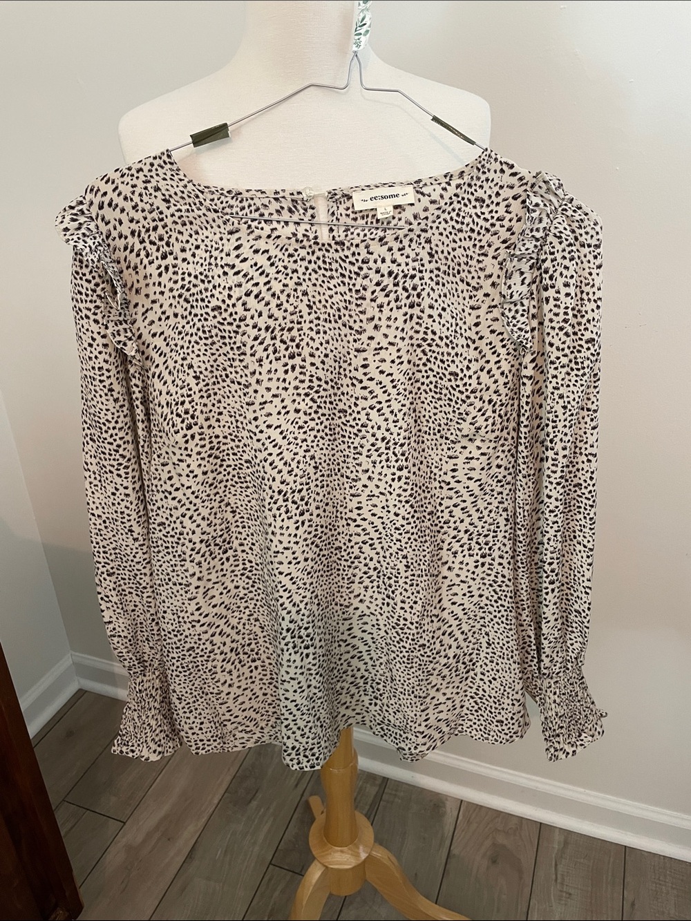 eesome Ecru and Black Dalmatian-Print Long-Sleeve Blouse